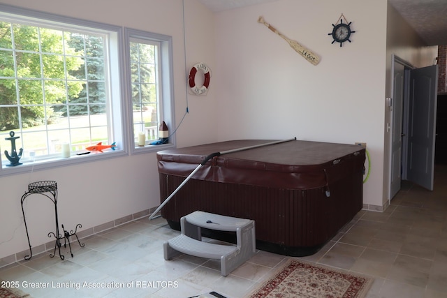 5565 Holt Rd, Holt, MI 48842