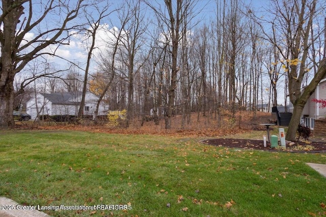 3860 Knotwood Dr, Holt, MI 48842 - photo 3