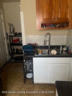 800 W Genesee St, Lansing, MI 48915 - photo 32