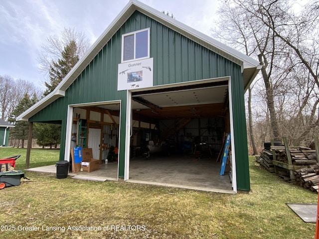 exterior space featuring an outdoor structure