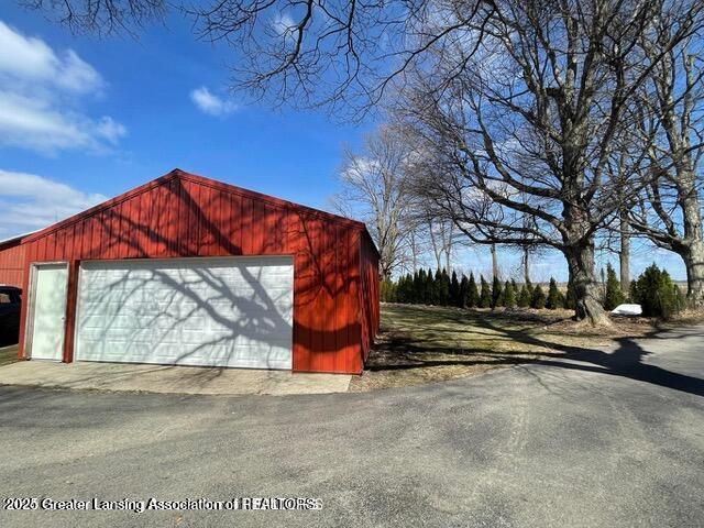 11100 Anderson Rd, Litchfield, MI 49252 - view of detached garage