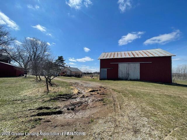 11100 Anderson Rd, Litchfield, MI 49252 - view of pole building
