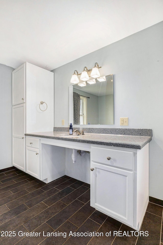 bathroom with vanity
