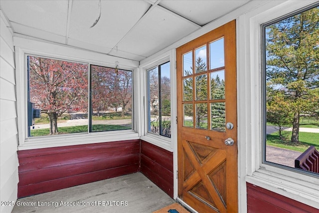 view of unfurnished sunroom