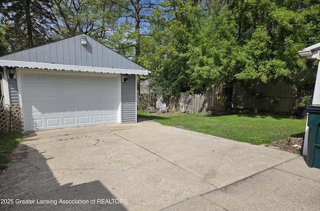 2032 Hillcrest St, Lansing, MI 48910 - view of detached garage
