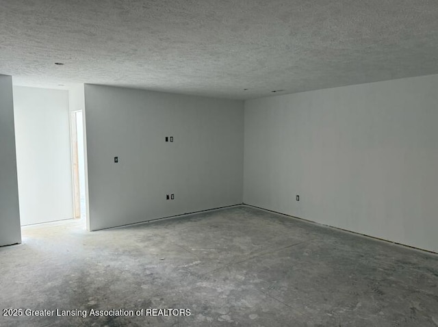 14020 Pristine Ct, Dewitt, MI 48820 - photo 16