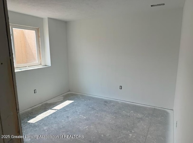 14020 Pristine Ct, Dewitt, MI 48820 - photo 17