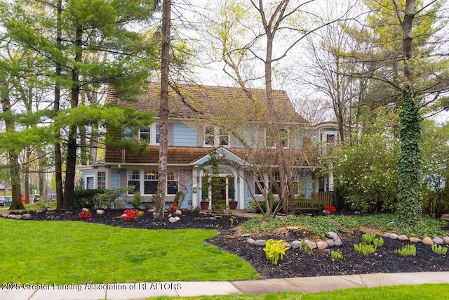 620 Ardson Rd, East Lansing, MI 48823 - view of front of property with a front lawn