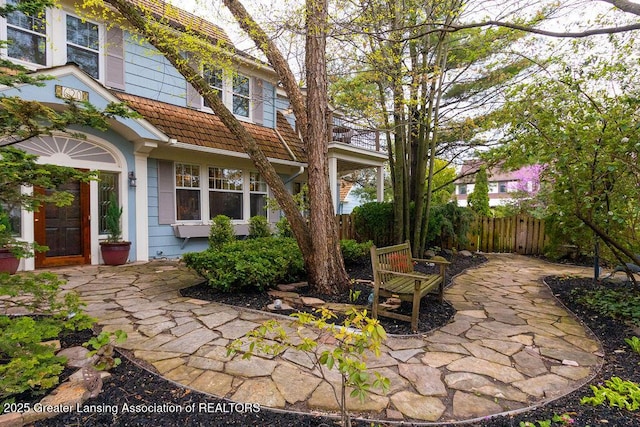 620 Ardson Rd, East Lansing, MI 48823 - view of patio / terrace with fence