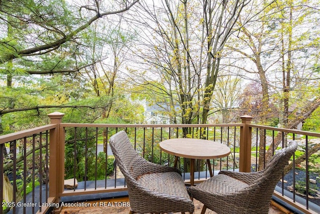 620 Ardson Rd, East Lansing, MI 48823 - view of balcony
