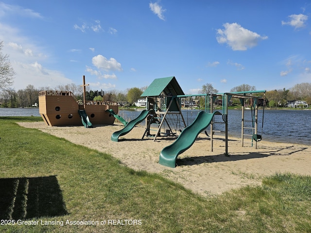 9408 W Scenic Lake Dr, Laingsburg, MI 48848 - community play area with a water view