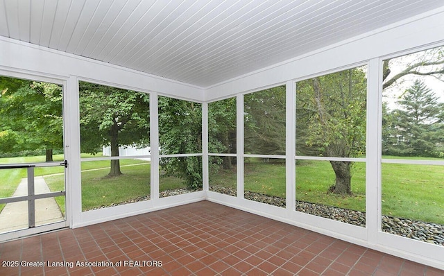 8505 W Willow Hwy, Grand Ledge, MI 48837 - unfurnished sunroom featuring healthy amount of natural light