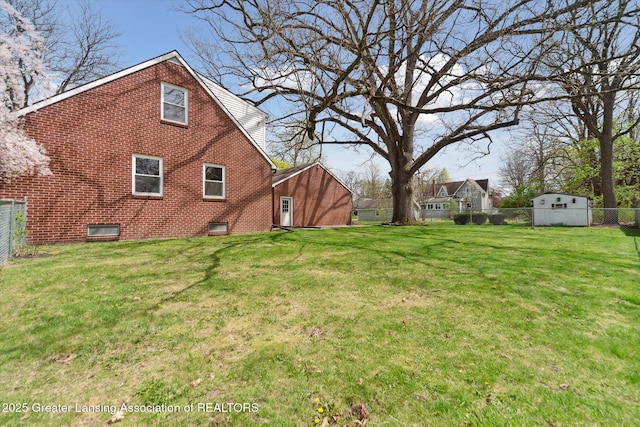 exterior space featuring a fenced backyard
