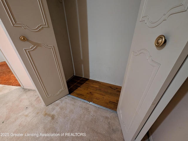 3536 Maybel St, Lansing, MI 48911 - detailed view of carpet floors and baseboards