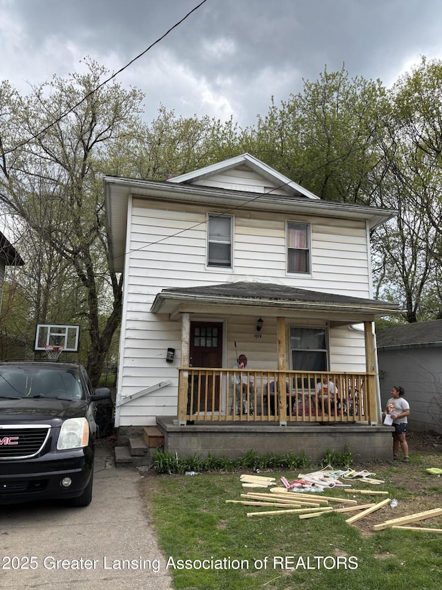1019 Daleford St, Lansing, MI 48915 - view of front of home featuring a porch