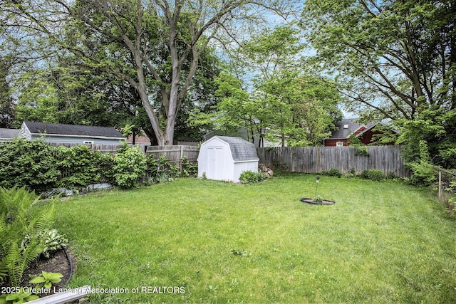 1124 Poxson Ave, Lansing, MI 48910 - view of yard