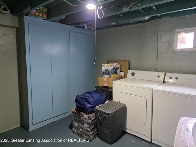 laundry area featuring independent washer and dryer