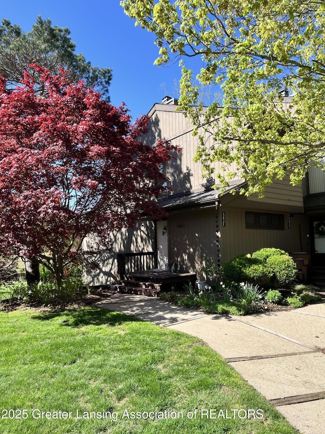5431 Wild Oak Dr, East Lansing MI, 48823, 2 bedrooms, 1.5 baths condo for sale