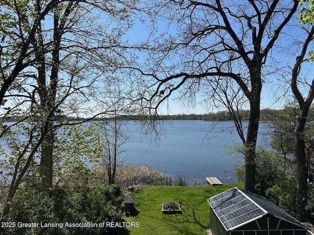 15496 Park Lake Rd, East Lansing, MI 48823 - water view