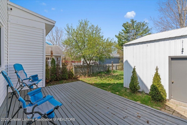607 Ogemaw St, Grayling, MI 49738 - deck featuring fence