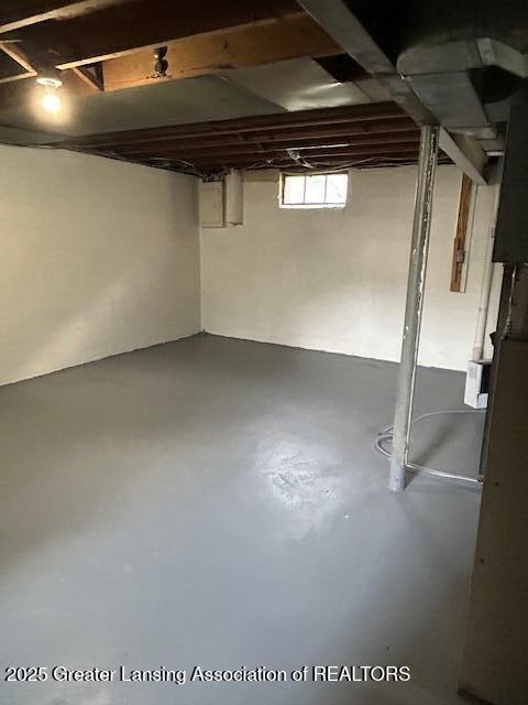 1209 Hapeman St, Lansing, MI 48915 - view of basement