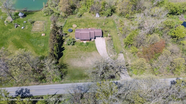aerial view of property and surrounding area