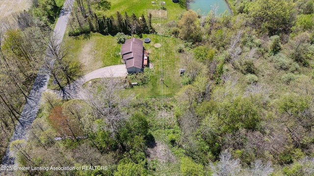 aerial view of property and surrounding area