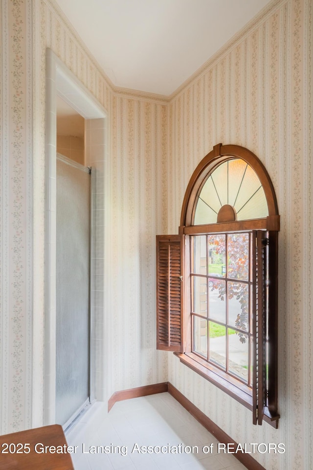 4245 Sandridge Dr, Okemos, MI 48864 - detailed view of wallpapered walls