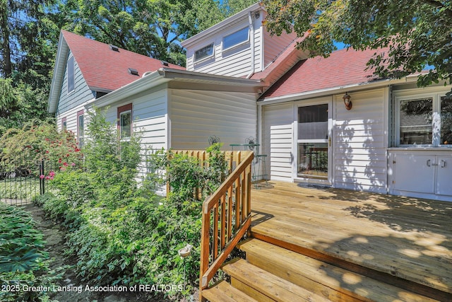 411 Jackson St, Grand Ledge, MI 48837 - view of deck