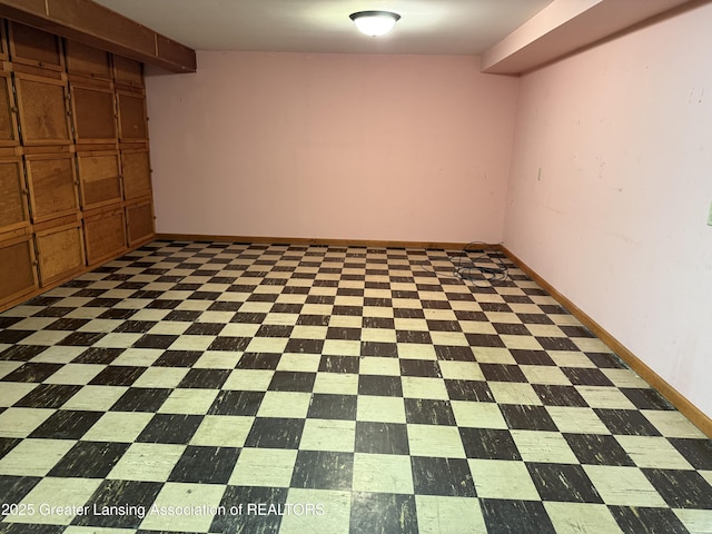 201 W Cavanaugh Rd, Lansing, MI 48910 - finished basement featuring baseboards