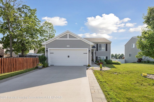 1123 Chesham Ln, Grand Ledge, MI 48837 - photo 1