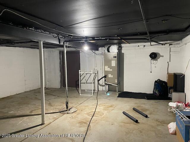 6157 W Stoll Rd, Lansing, MI 48906 - view of unfinished basement