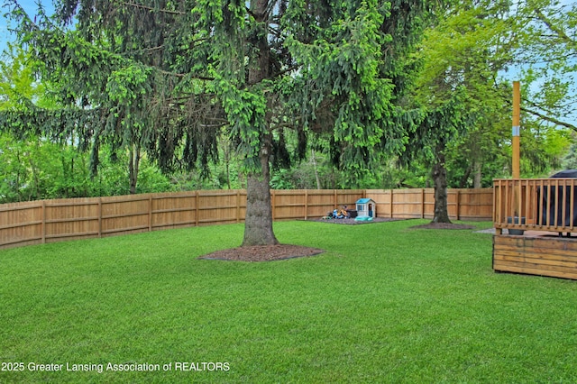 14275 Webster Rd, Bath, MI 48808 - view of yard