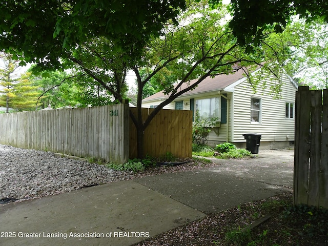 341 W Saginaw St, East Lansing, MI 48823 - view of patio / terrace