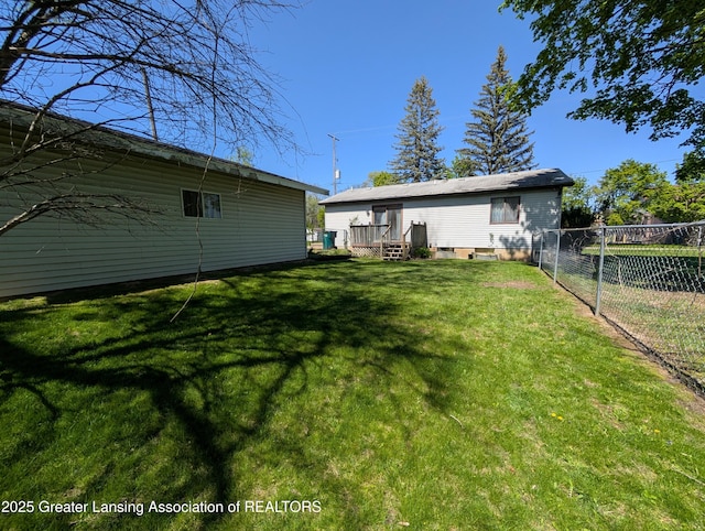 5650 Hughes Rd, Lansing, MI 48911 - view of yard