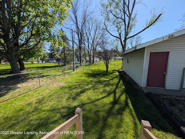 5650 Hughes Rd, Lansing, MI 48911 - view of yard