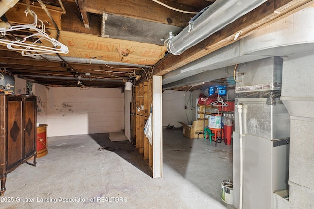 912 Pacific Ave, Lansing, MI 48910 - view of unfinished below grade area