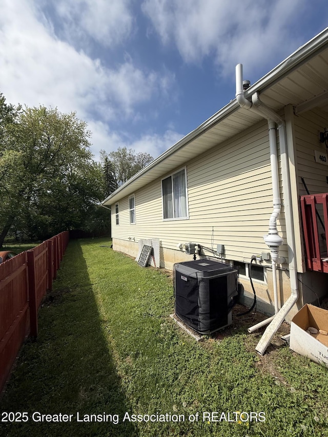 403 W Frederick Ave, Lansing, MI 48906 - photo 38