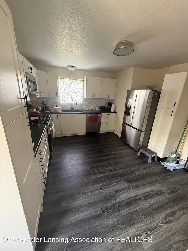 403 W Frederick Ave, Lansing, MI 48906 - photo 5