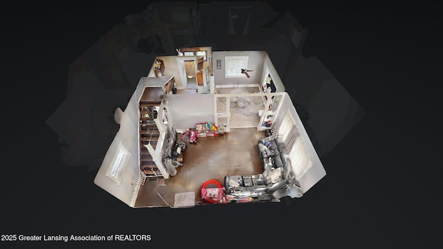 1023 Bement St, Lansing, MI 48912 - property floor plan