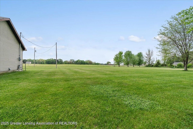 5669 Elm Rd, Olivet, MI 49076 - view of green lawn