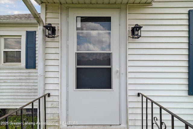 2468 Lansing Rd, Charlotte, MI 48813 - view of exterior entry