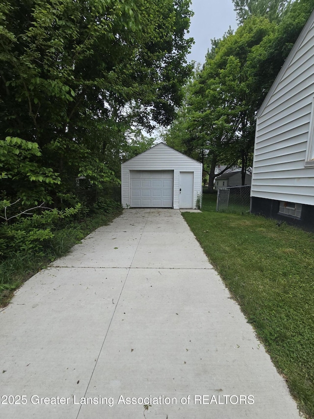 1427 Sheldon St, Lansing, MI 48906 - view of detached garage
