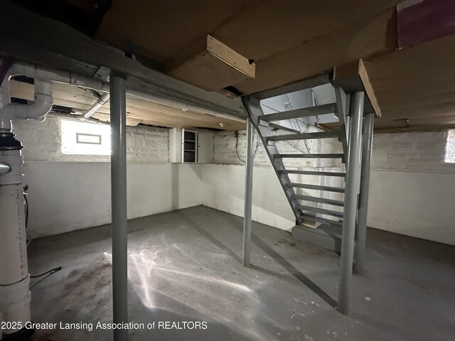 312 Jones St, Lansing, MI 48912 - below grade area featuring stairs
