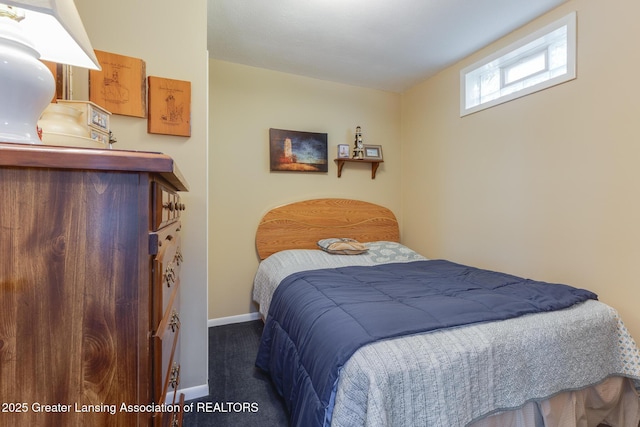 6391 Lakeshore Dr, Lakeview, MI 48850 - carpeted bedroom with baseboards