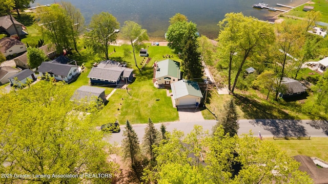6391 Lakeshore Dr, Lakeview, MI 48850 - aerial view of residential area featuring a large body of water