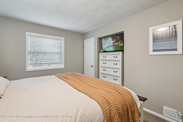 1347 N Creyts Rd, Lansing, MI 48917