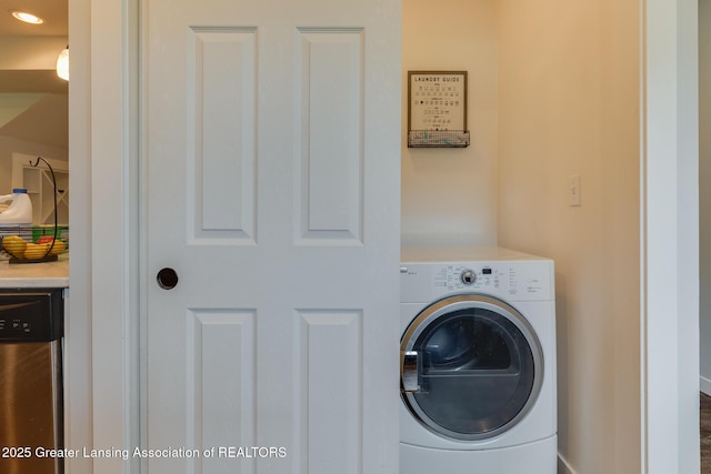 4614 Addison Rd, Lansing, MI 48917 - washroom with washer / dryer