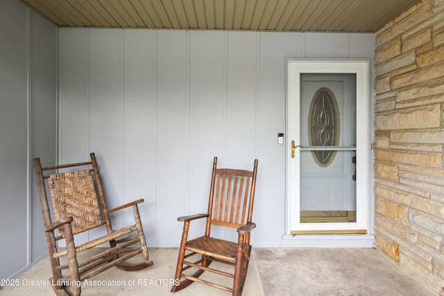 1111 Battle Creek Rd, Charlotte, MI 48813 - view of exterior entry