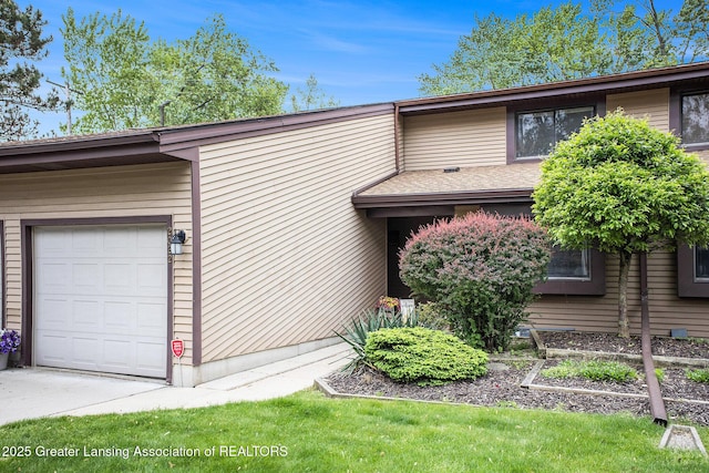 2022 Greenwich Ct, Lansing, MI 48910 - view of side of property